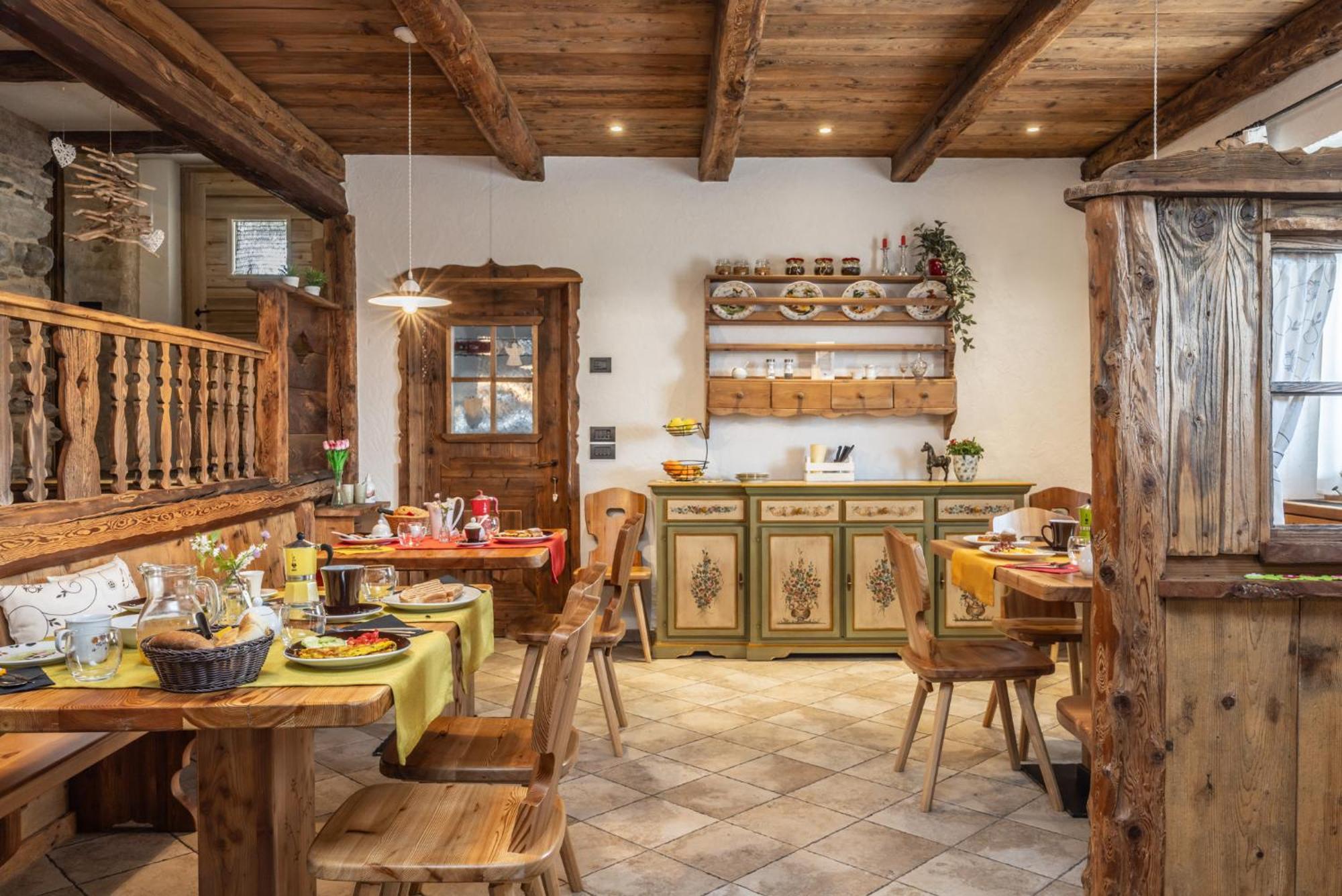 Horse House Bed & Breakfast Romallo ภายนอก รูปภาพ