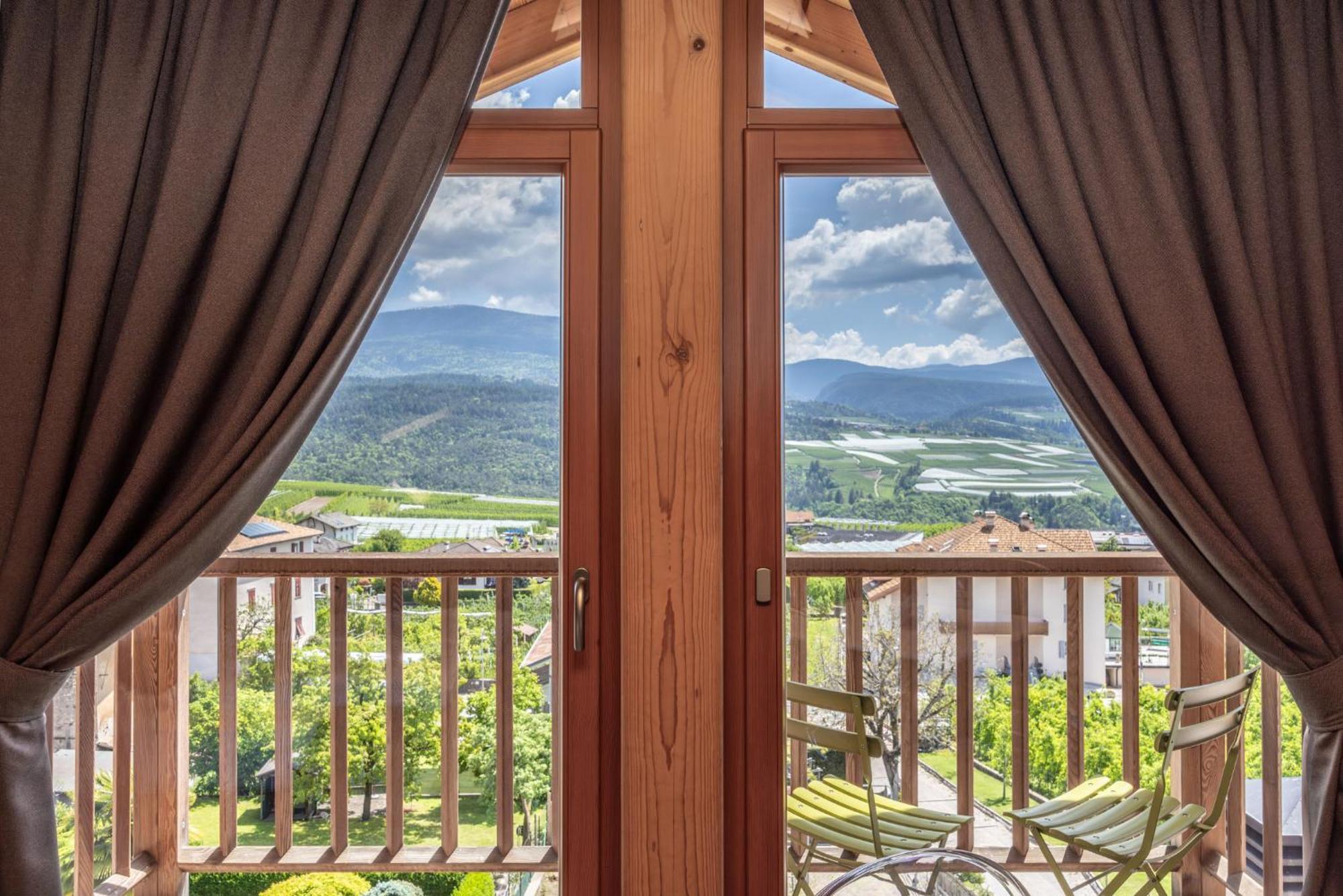Horse House Bed & Breakfast Romallo ภายนอก รูปภาพ
